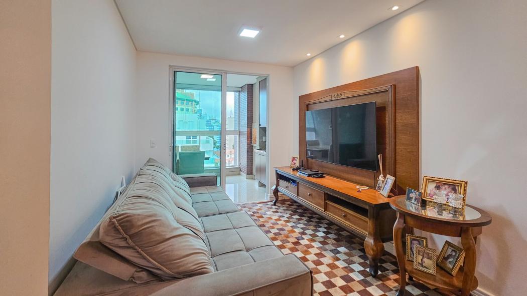 Apartamento a venda de 97 m² privativo com 3 dormitórios sendo 1 suíte e 2 dormitórios com 2 vagas de garagem no Alto da XV - foto 2