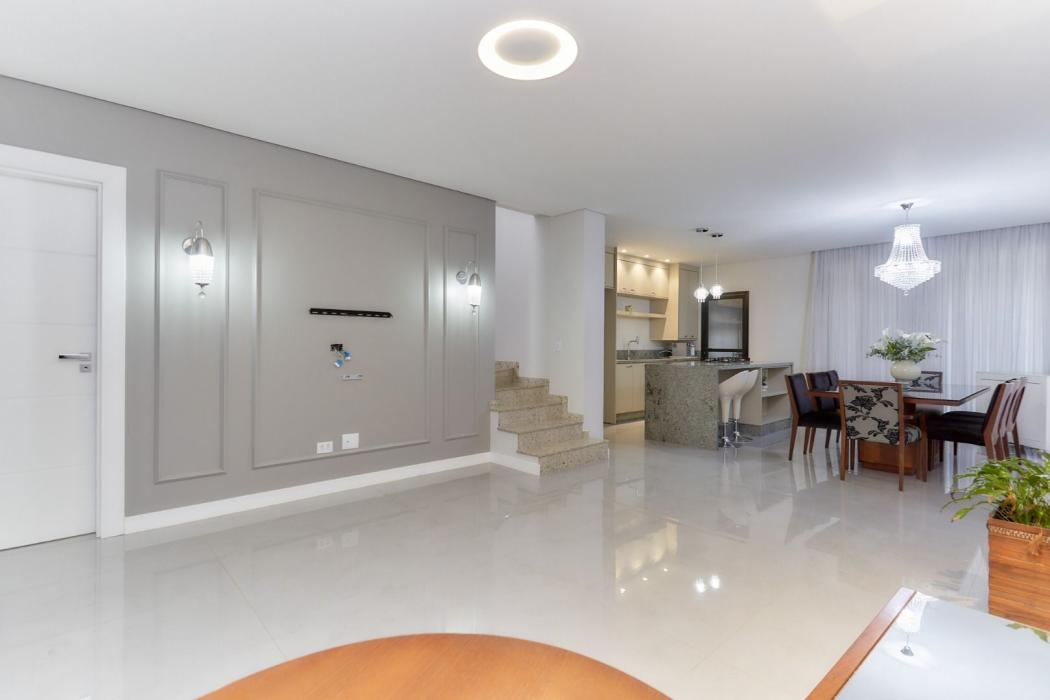 Sobrado com 3 dormitórios à venda, 200 m² por R$ 1.590.000,00 - Água Verde - Curitiba/PR - foto 5