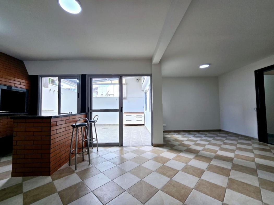 Casa com 5 dormitórios à venda, 220 m² por R$ 1.000.000,00 - Xaxim - Curitiba/PR - foto 5