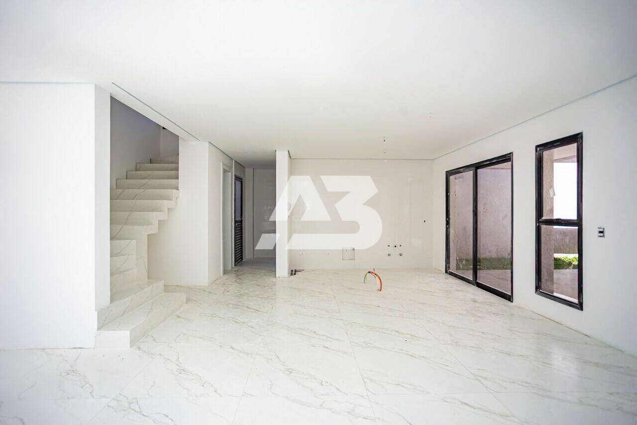 Sobrado com 3 dormitórios à venda, 155 m² por R$ 1.383.600,00 - Mercês - Curitiba/PR - foto 3