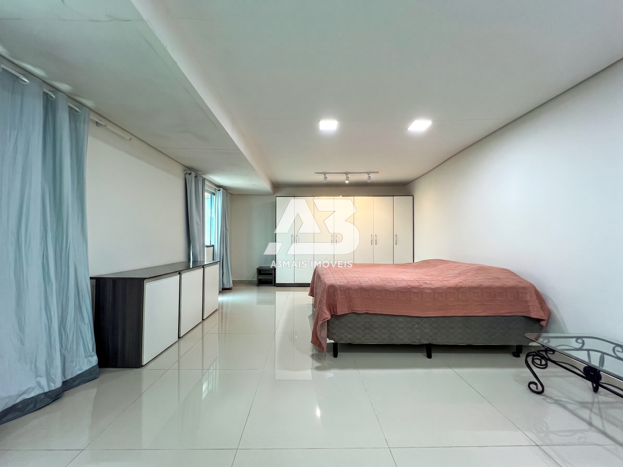 Comercial de 809m² - foto 3