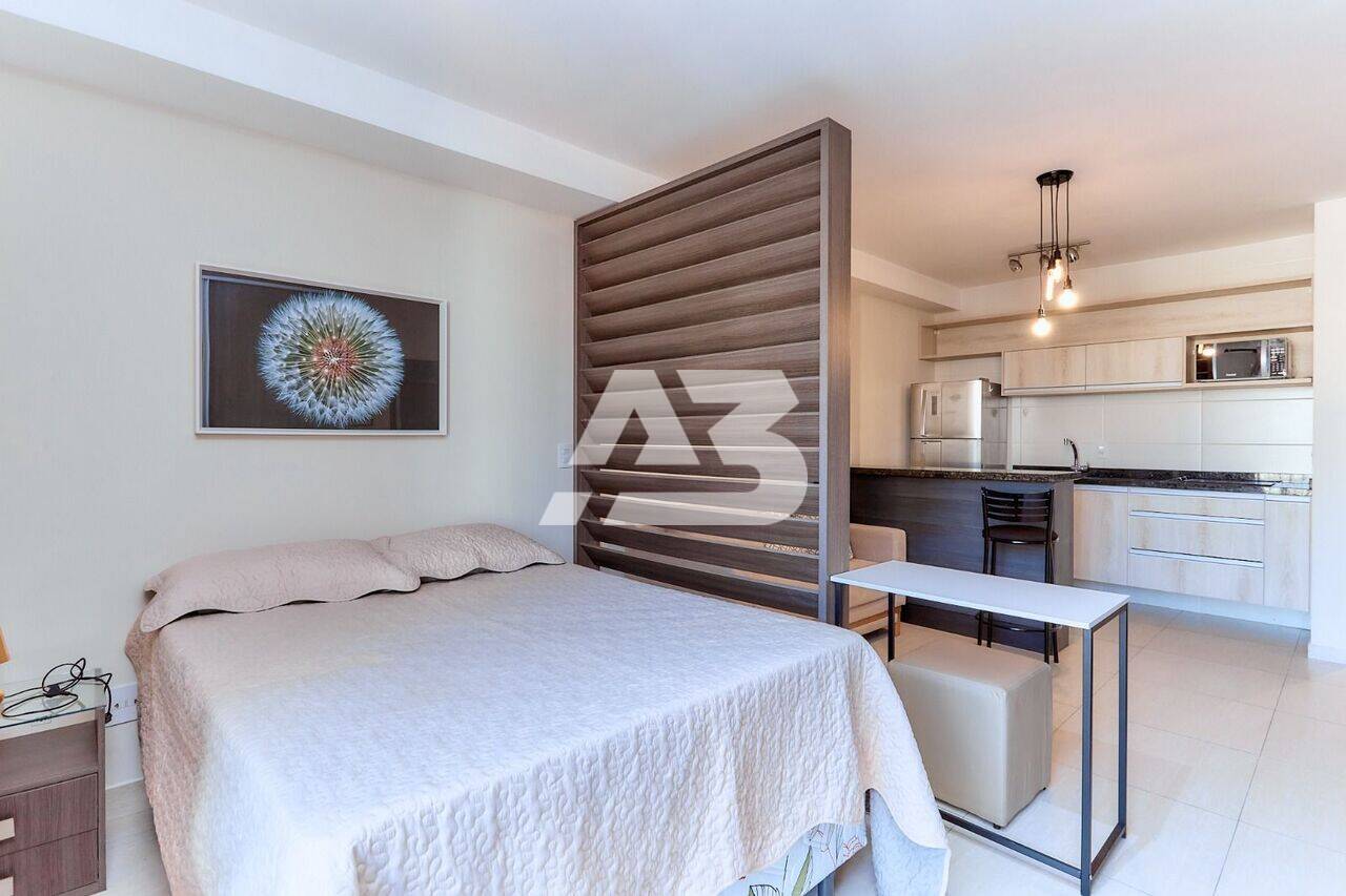 Studio para alugar, 42 m² - Centro - Curitiba/PR