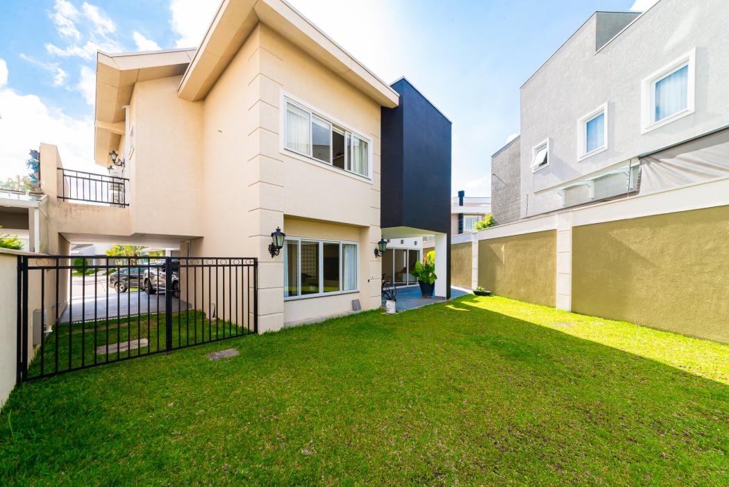 CASA EM CONDOMÍNIO com 4 dormitórios à venda com 482.17m² por R$ 3.352.000,00 no bairro Uberaba - CURITIBA / PR