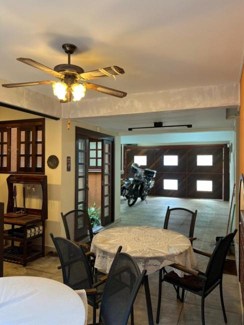 CASA com 3 dormitórios à venda com 312m² por R$ 2.650.000,00 no bairro Santo Inácio - CURITIBA / PR - foto 3