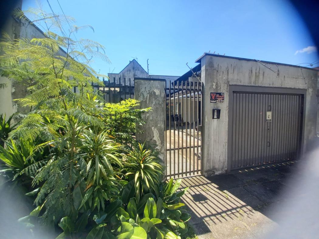 CASA com 1 dormitório à venda por R$ 1.450.000,00 no bairro Jardim das Américas - CURITIBA / PR - foto 2
