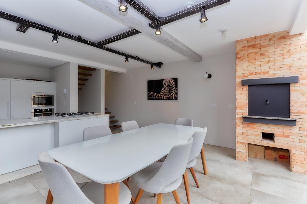 Casa no Jardim das Américas: 225m², 3 Quartos, Suíte Master, Jacuzzi e Quintal - foto 3