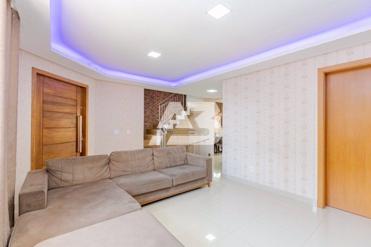 Casa com 3 dormitórios à venda, 183 m² por R$ 1.180.000,00 - Xaxim - Curitiba/PR - foto 4