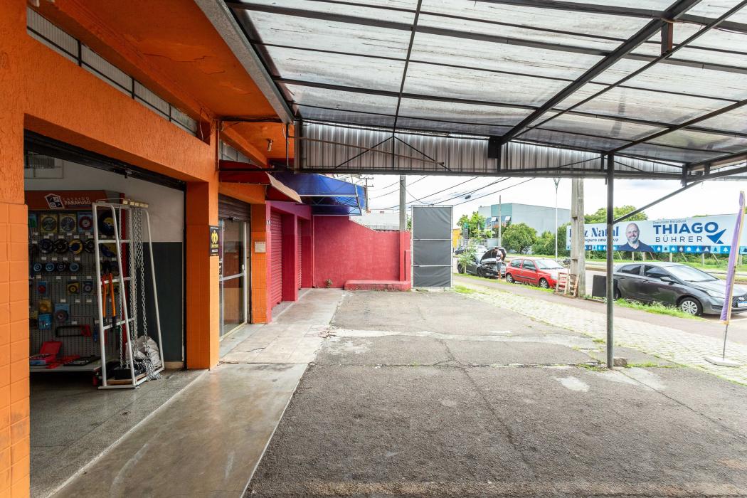 Imóvel comercial localizado em ponto estratégico da Rua Joaquim Nabuco, em São José dos Pinhais ! - foto 2