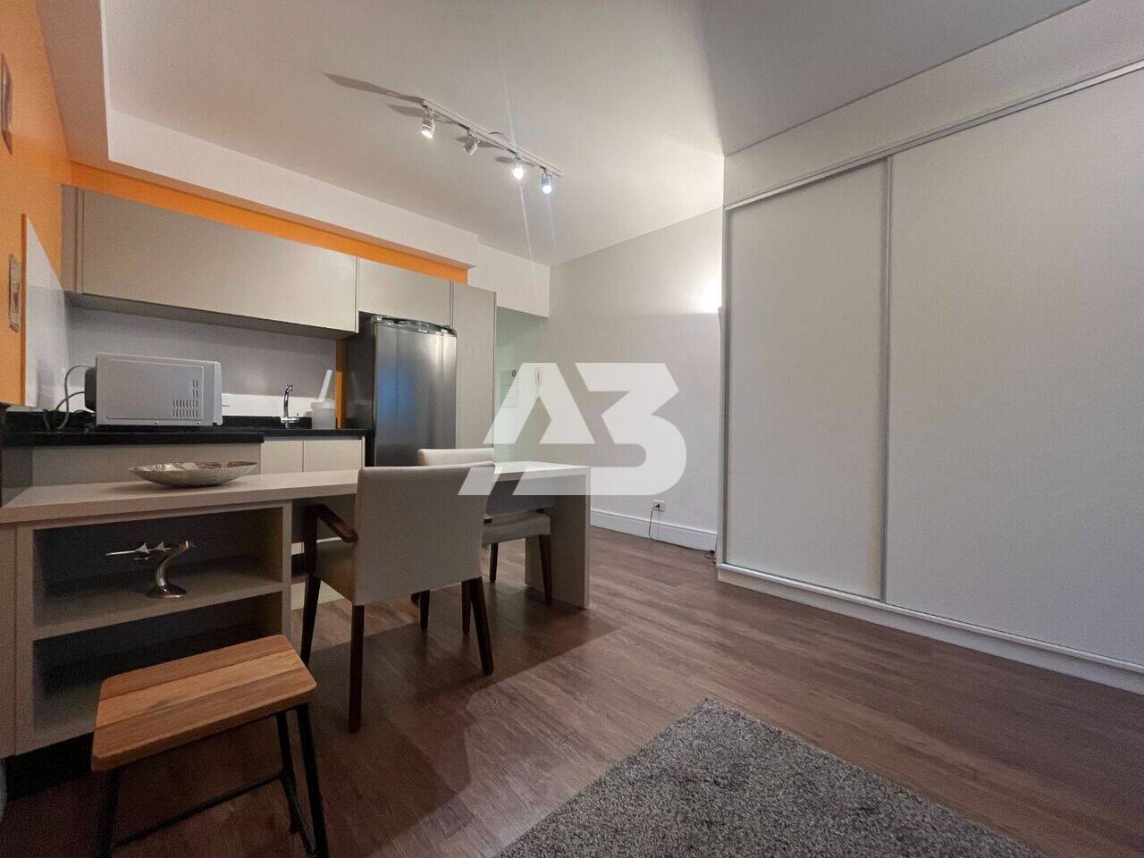 Studio à venda no Lifespace Curitiba com Vaga de Garagem, 30 m² por R$ 550.000 - Batel - Curitiba/PR