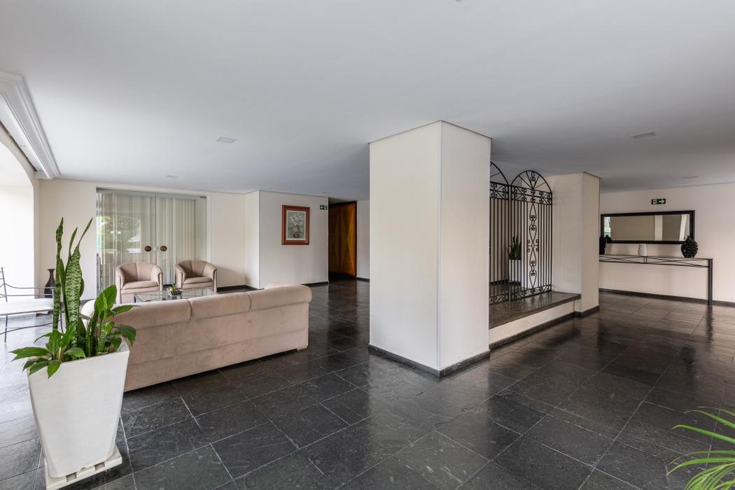 Oportunidade no Cabral – 123m² | 3 quartos | 1 suíte | 1 vaga - Última Unidade - foto 2