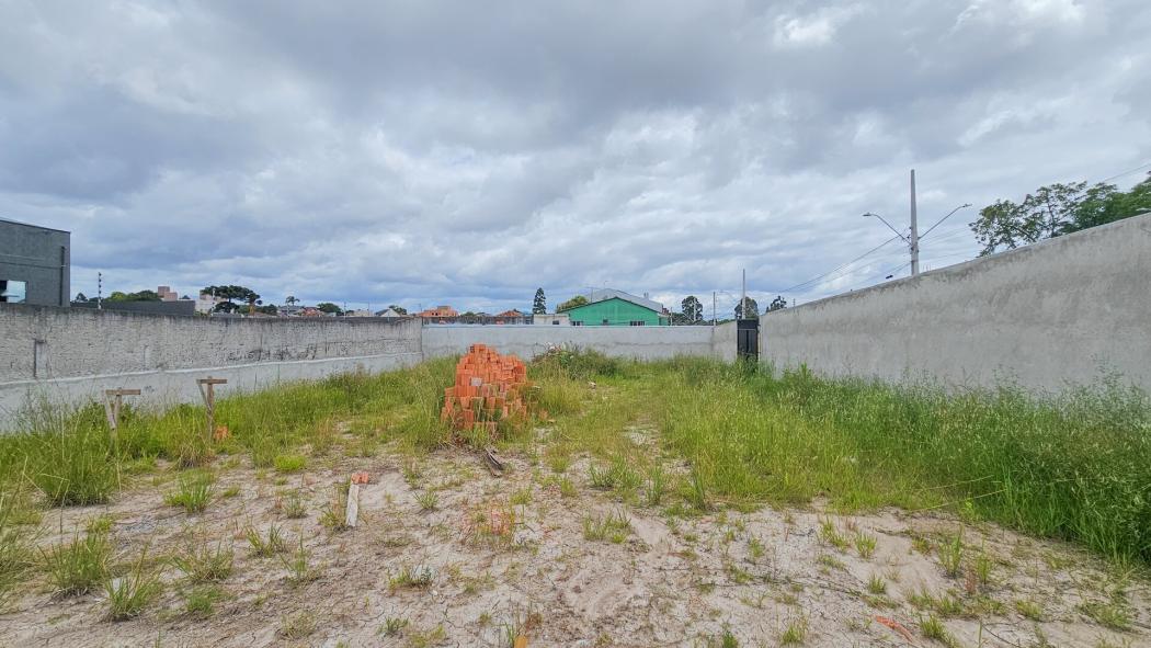 Terreno comercial e residencial de esquina 715 m² livre e murado pronto para construção no Cajuru - foto 3