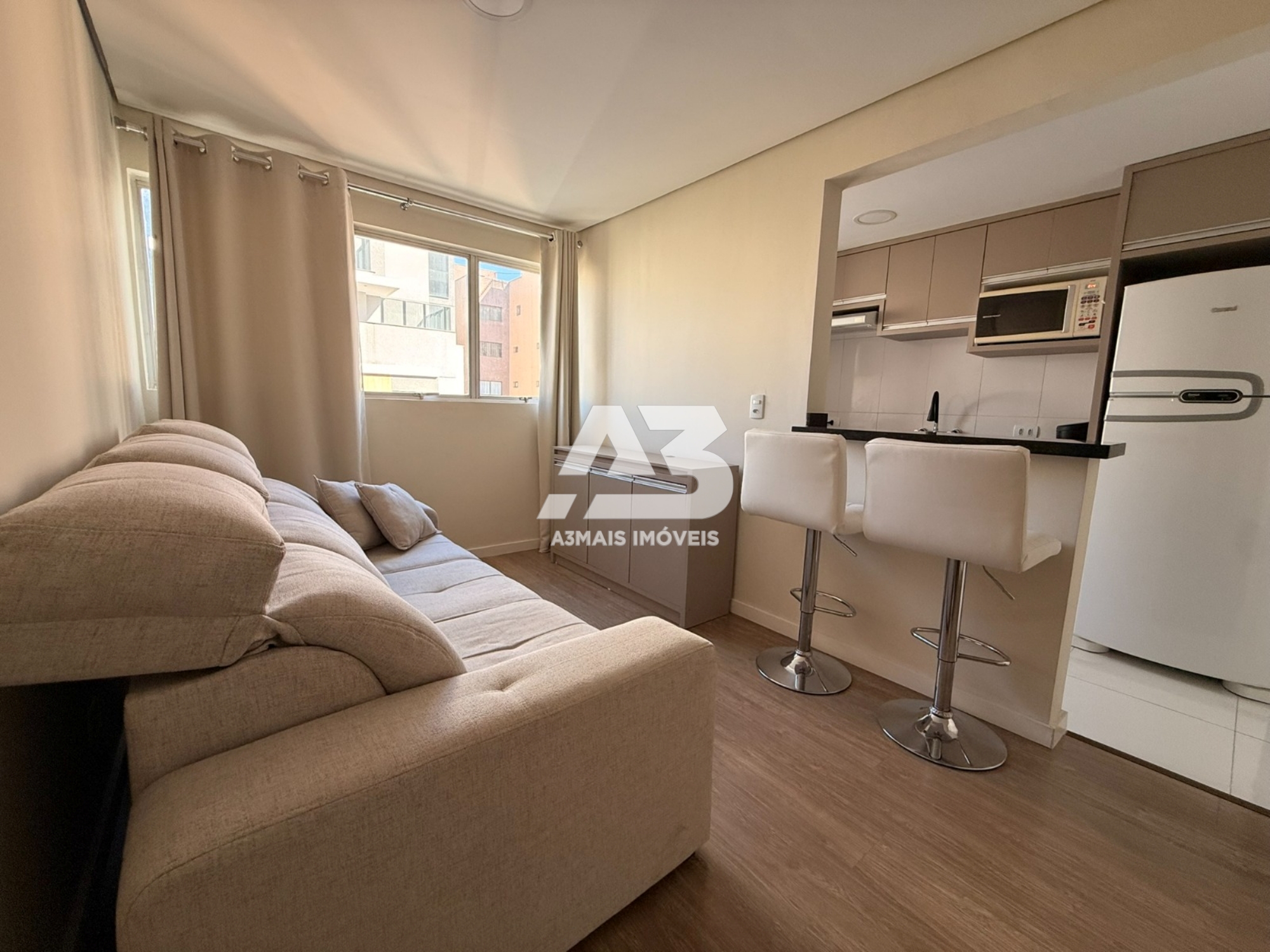 Apartamento com 2 dormitórios à venda, 50 m² por R$ 530.000,00 - Água Verde - Curitiba/PR