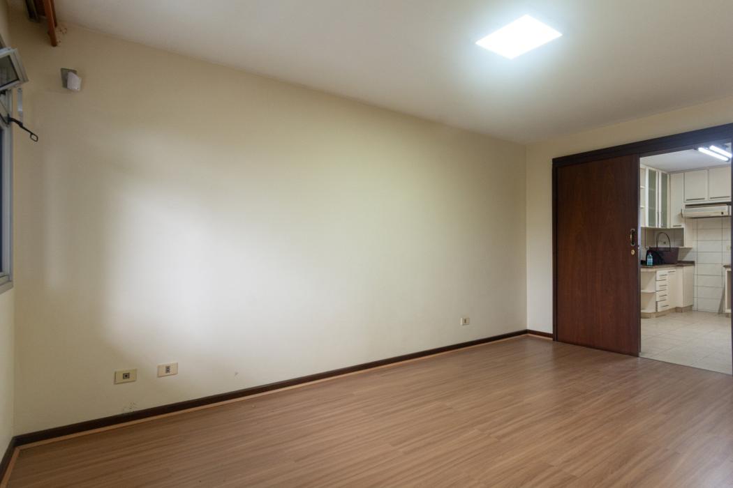 SOBRADO À VENDA — RESIDENCIAL E COMERCIAL | UBERABA - foto 5