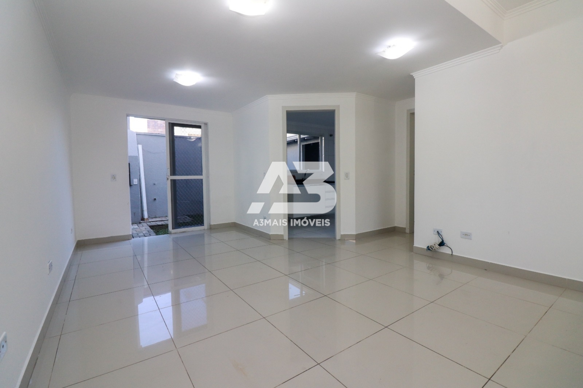 Sobrado com 3 dormitórios à venda, 151 m² por R$ 835.000 - Pinheirinho - Curitiba/PR - foto 4
