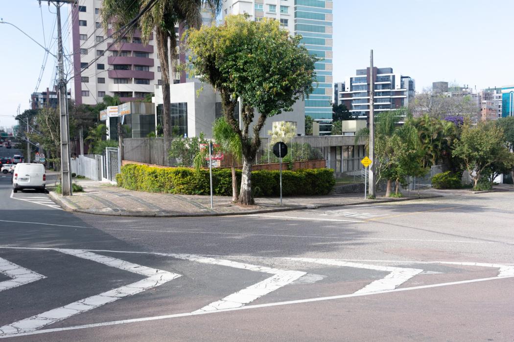 Casa Comercial/Residencial de Esquina no Alto da Glória - foto 3