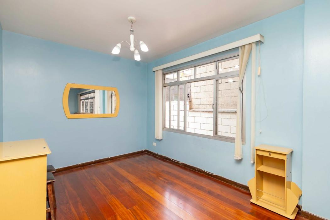 Apartamento 140m² com 3 Quartos (1 Suíte) – Alto da Glória - foto 4