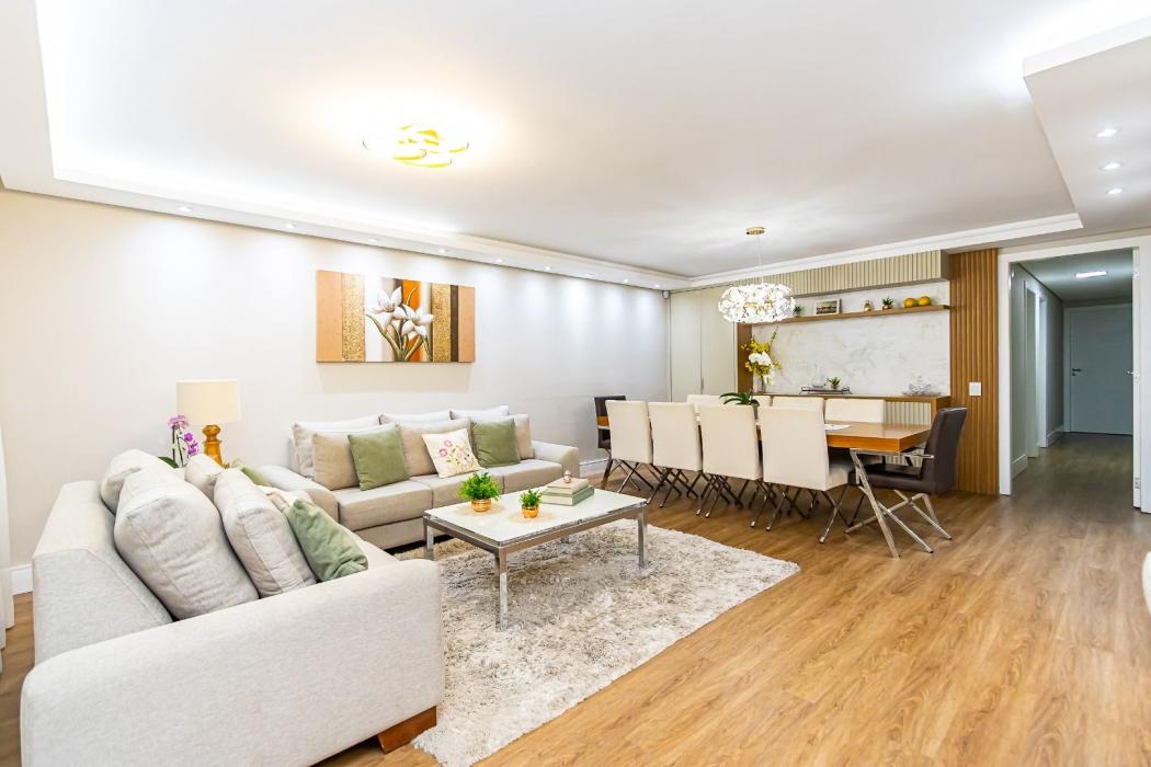 Casa Ampla com Espaço Gourmet e Suíte Conforto em Curitiba - foto 4