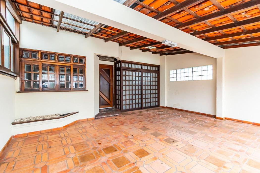 Casa com 3 dormitórios para alugar, 120 m² - Tarumã - Curitiba/PR