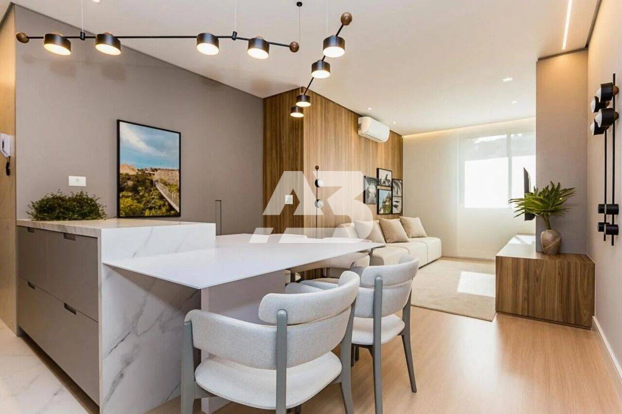 Apartamento com 2 dormitórios à venda, 67 m² por R$ 845.000,00 - Batel - Curitiba/PR