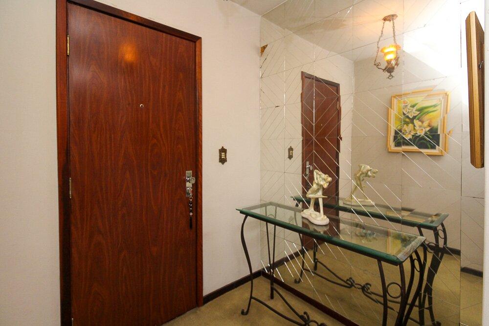 Aproveite! Vende apartamento c/03 dormitórios (1suite), no Cabral - foto 4