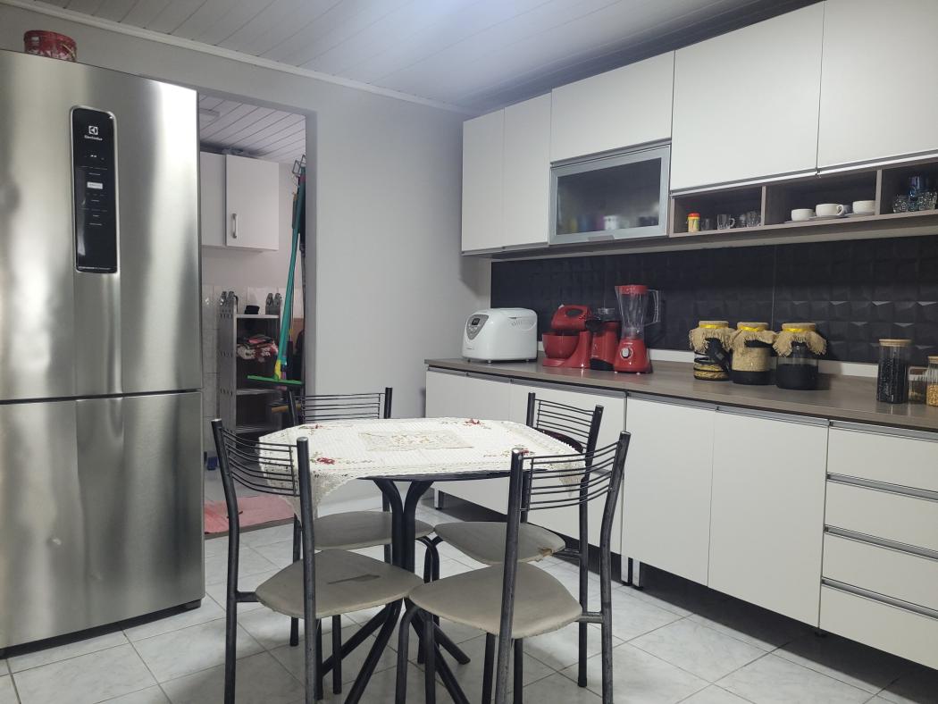 CASA com 3 dormitórios à venda com 396m² por R$ 1.197.000,00 no bairro Xaxim - CURITIBA / PR - foto 4