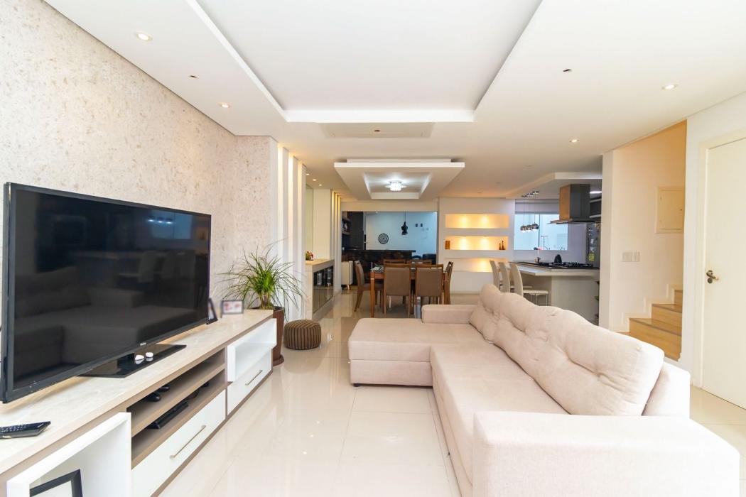 TRIPLEX DE ALTO PADRÃO COM 3 SUÍTES, EM CONDOMÍNIO FECHADO NO BOQUEIRÃO R$1.295.000.00 - foto 3