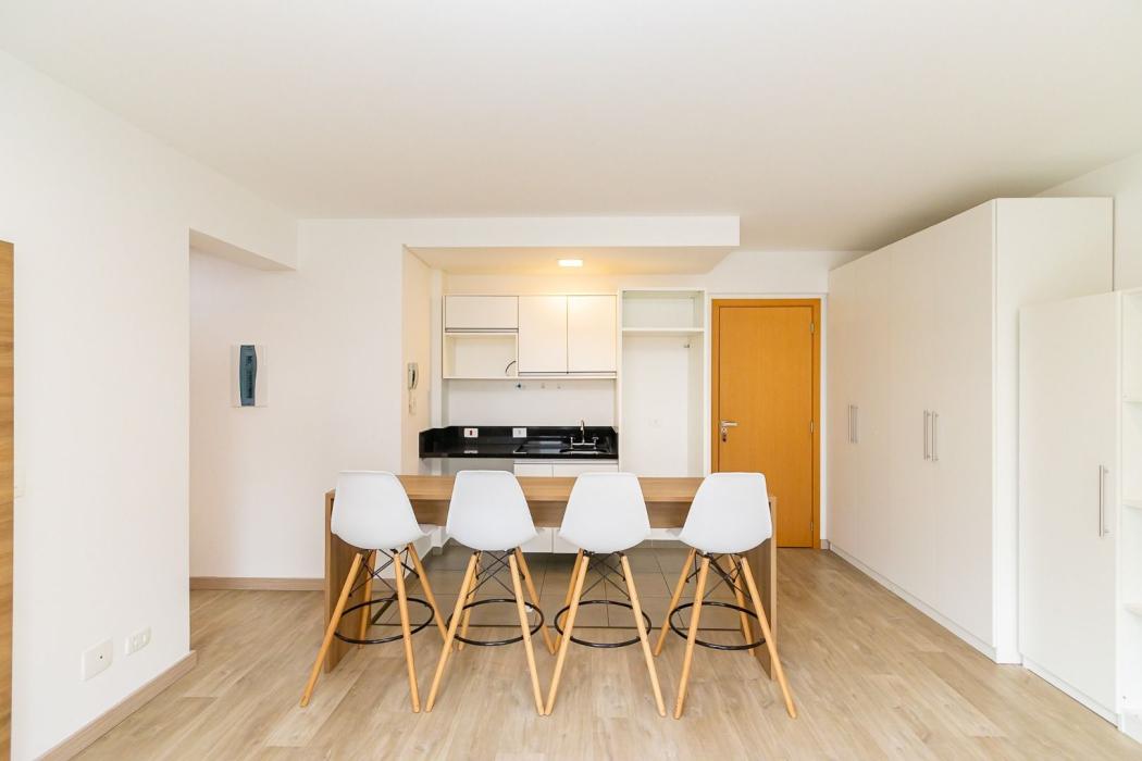 Apartamento com 1 dormitório para alugar, 31 m² por R$ 2.959,00/mês - Água Verde - Curitiba/PR - foto 4