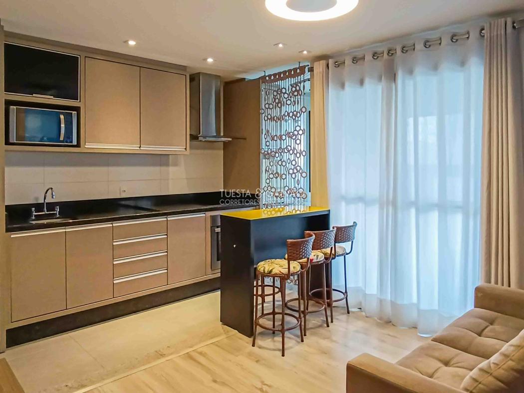 Apartamento mobiliado com sacada e churrasqueira em Condomínio Club, à 300 do parque Barigui - foto 5