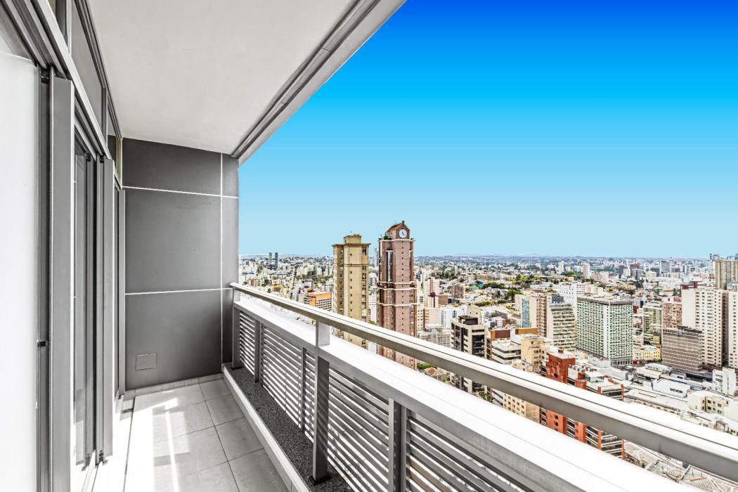 Viva no topo de Curitiba — exclusividade, sofisticação e uma vista que poucos terão acesso! - foto 4