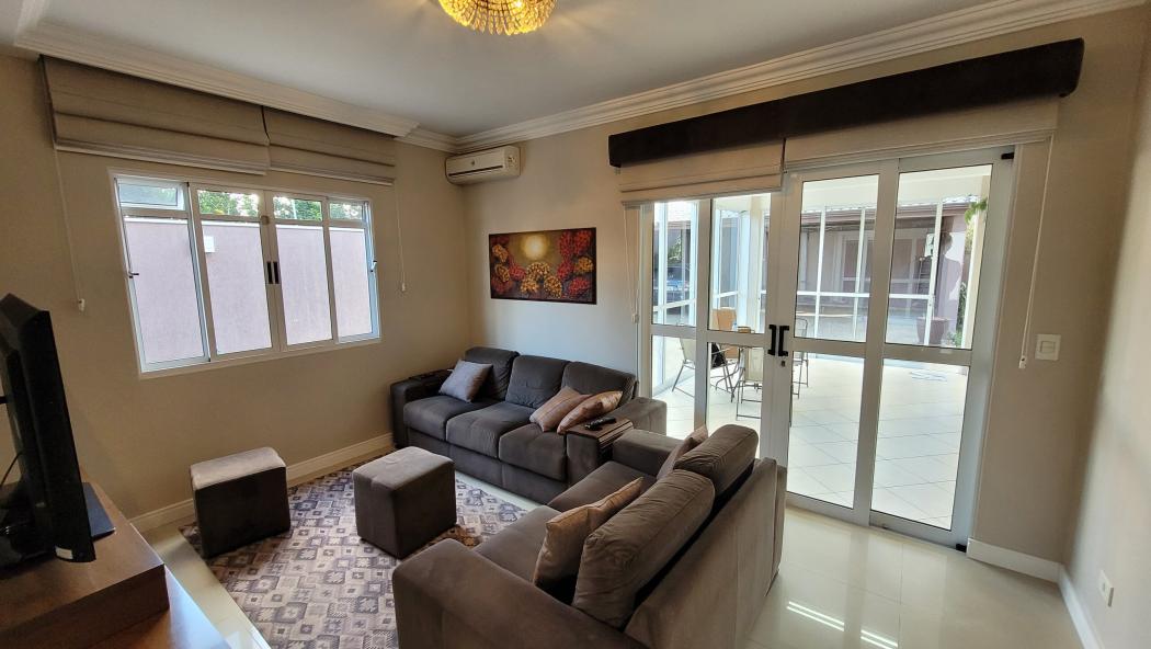 SOBRADO com 3 dormitórios à venda com 327.43m² por R$ 1.795.000,00 no bairro Guaíra - CURITIBA / PR - foto 5