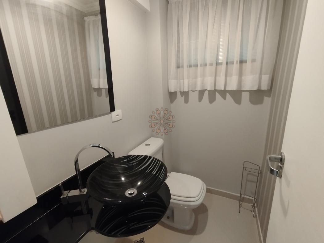 SOBRADO NO BAIRRO SANTA FELICIDADE EM CONDOMINIO COM 3 QUARTOS E JARDIM! - foto 5