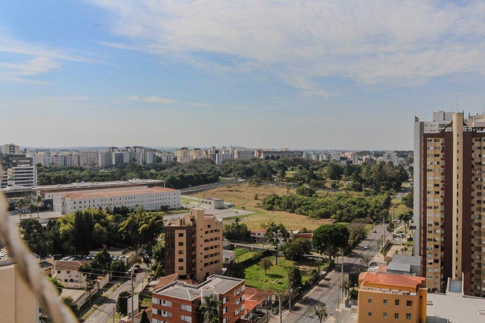 Aproveite! Vende apartamento c/03 dormitórios (1suite), no Cabral - foto 2